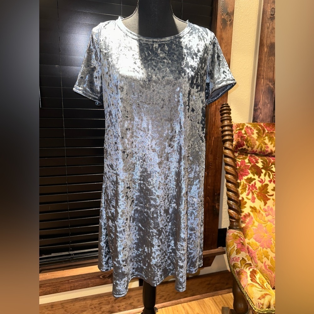 POL Crushed Velvet Dress Round Distressed Neck Small